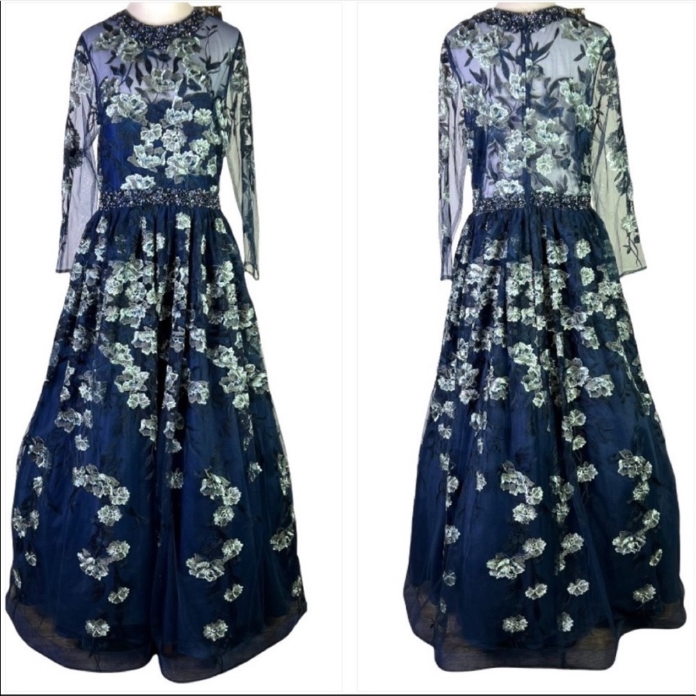 Mac Duggal Embroidered Formal Gown Size 16 NWT Midnight Blue Long Sheer Sleeves